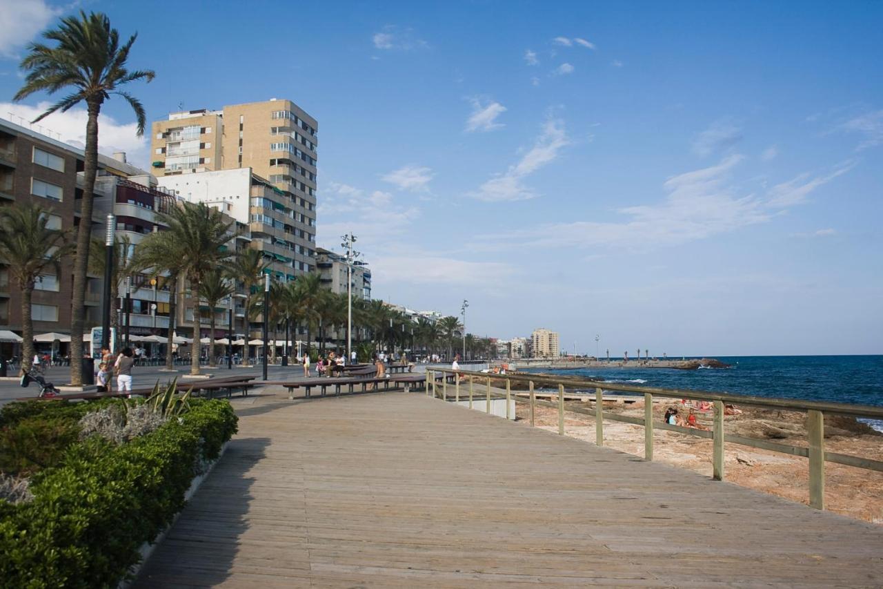 Homely Apartments Loft Torrevieja Luaran gambar