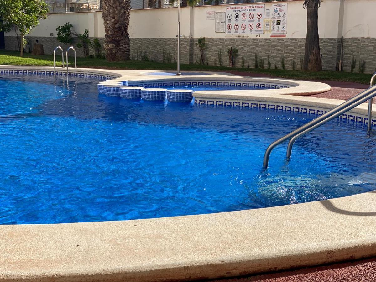 Homely Apartments Loft Torrevieja Luaran gambar