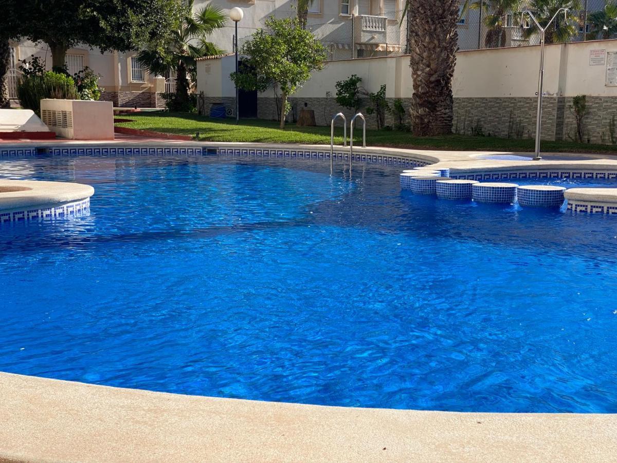 Homely Apartments Loft Torrevieja Luaran gambar