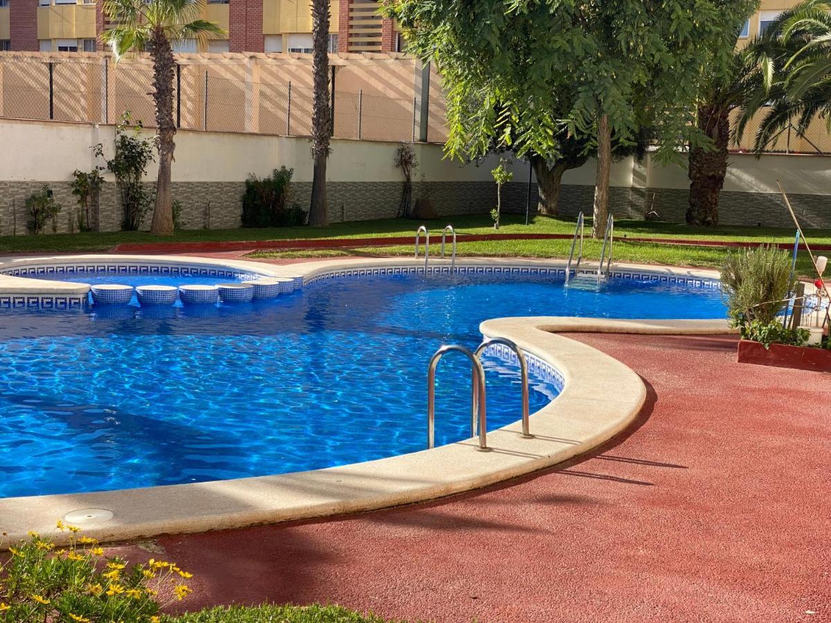 Homely Apartments Loft Torrevieja Luaran gambar