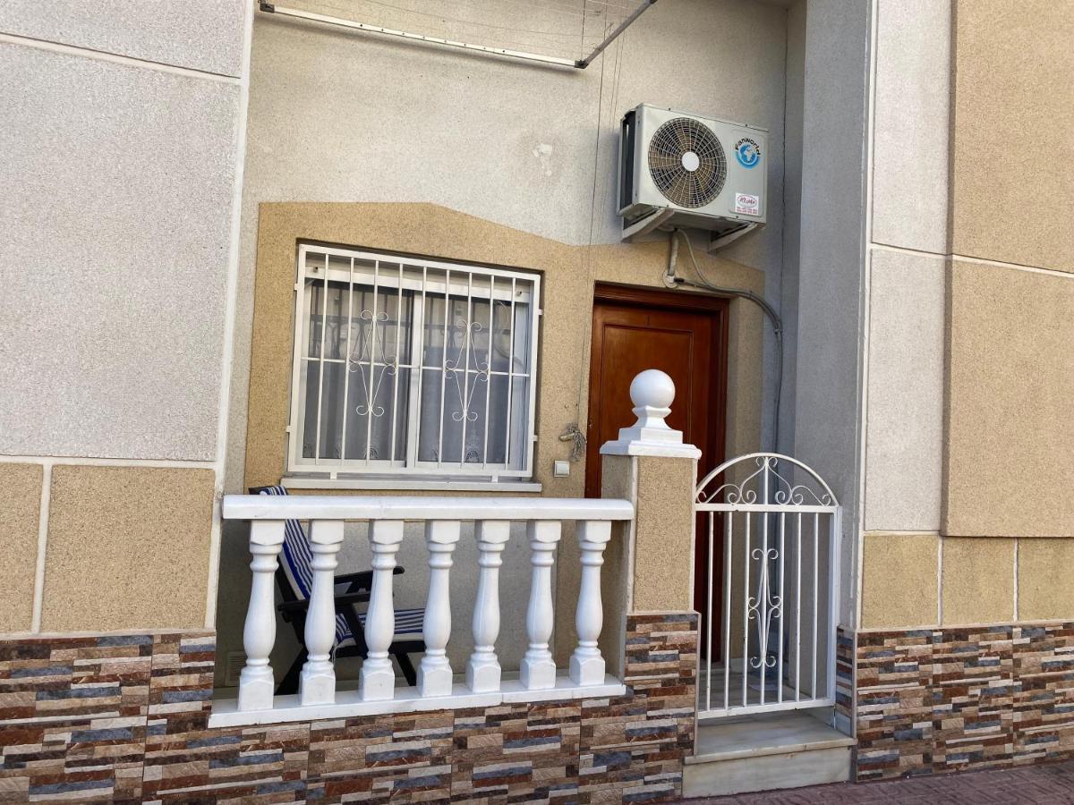 Homely Apartments Loft Torrevieja Luaran gambar